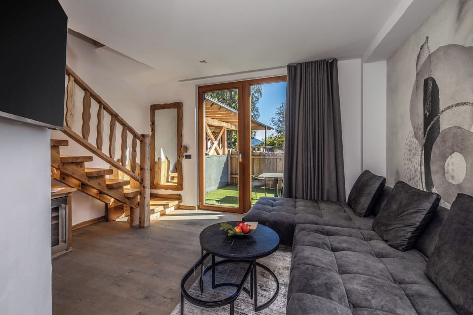 Luxury Room | Living area | Smart TV, heated floors