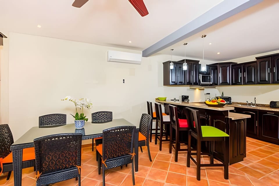 Apartment | Dining