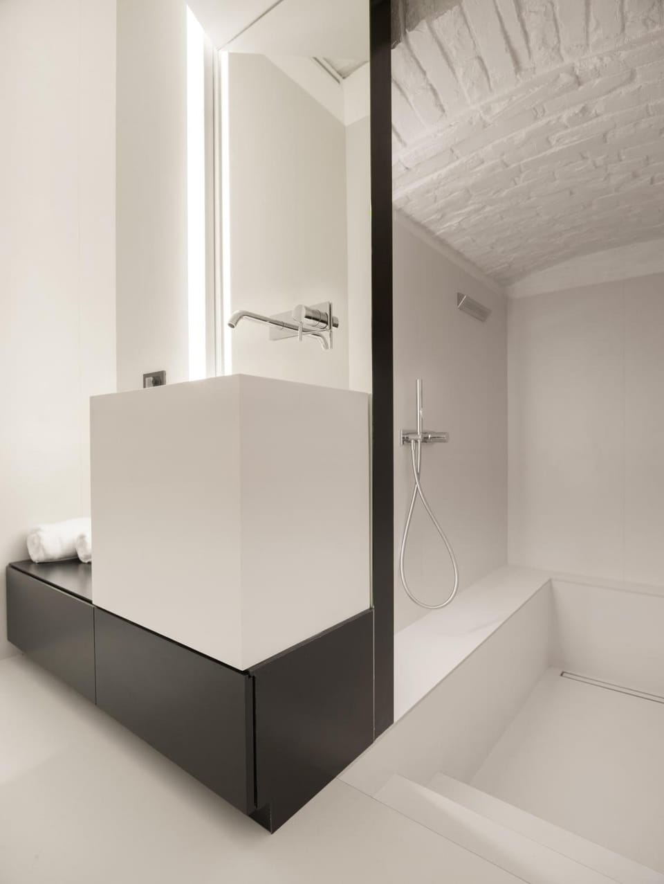 Shower, free toiletries, hair dryer, slippers