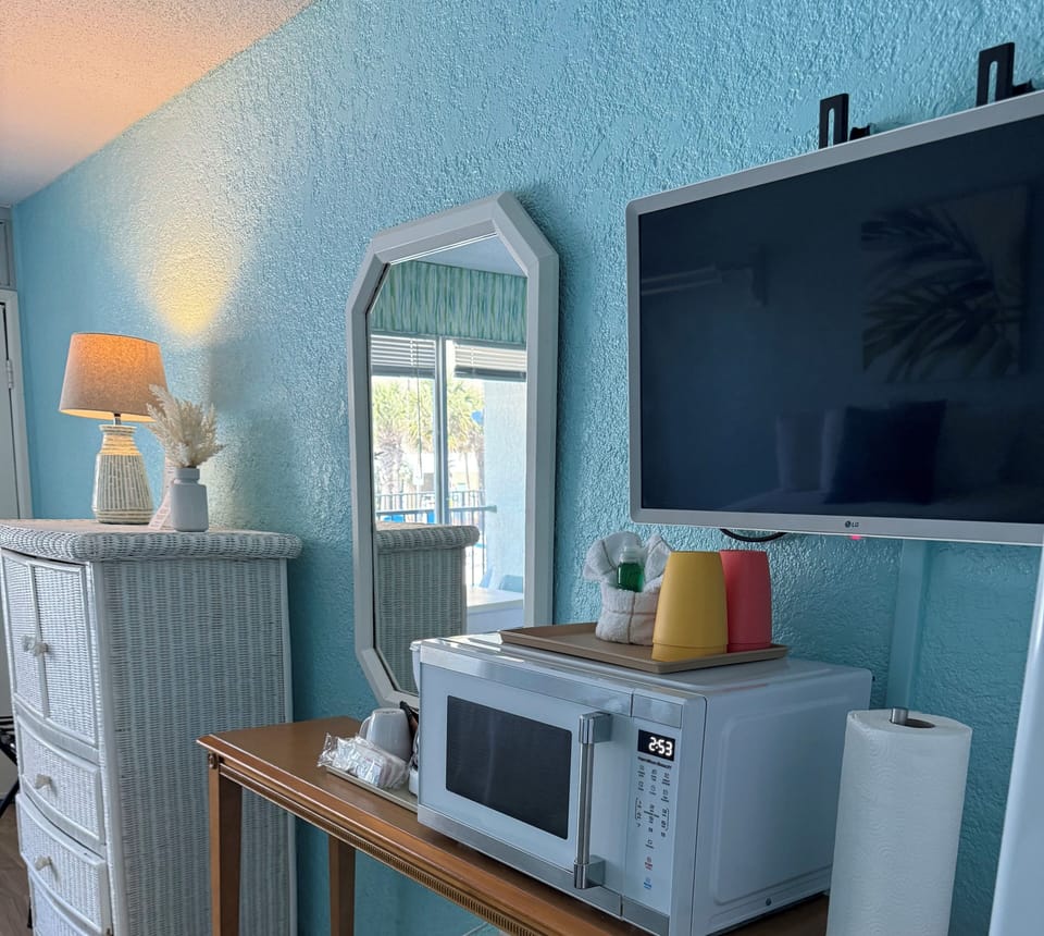 Room, 2 Queen Beds, Balcony, Ocean View | Laptop workspace, iron/ironing board (on request), WiFi (free)