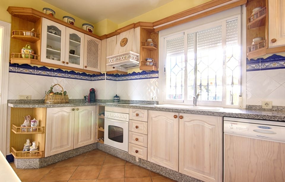 Apartment, 3 Bedrooms, Terrace, Mountain View | Private kitchen