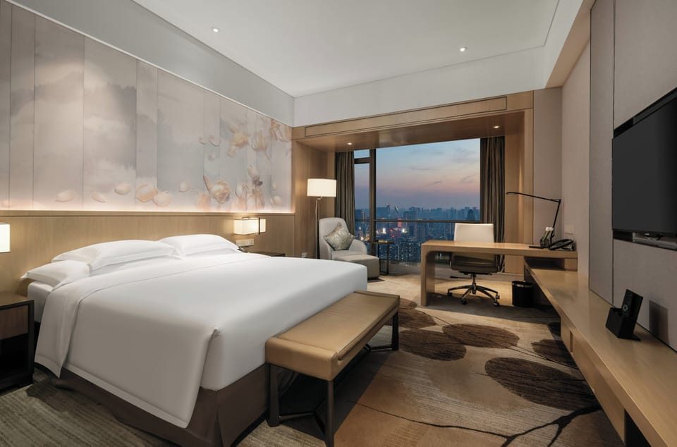 Standard Room | In-room safe, desk, laptop workspace, blackout drapes