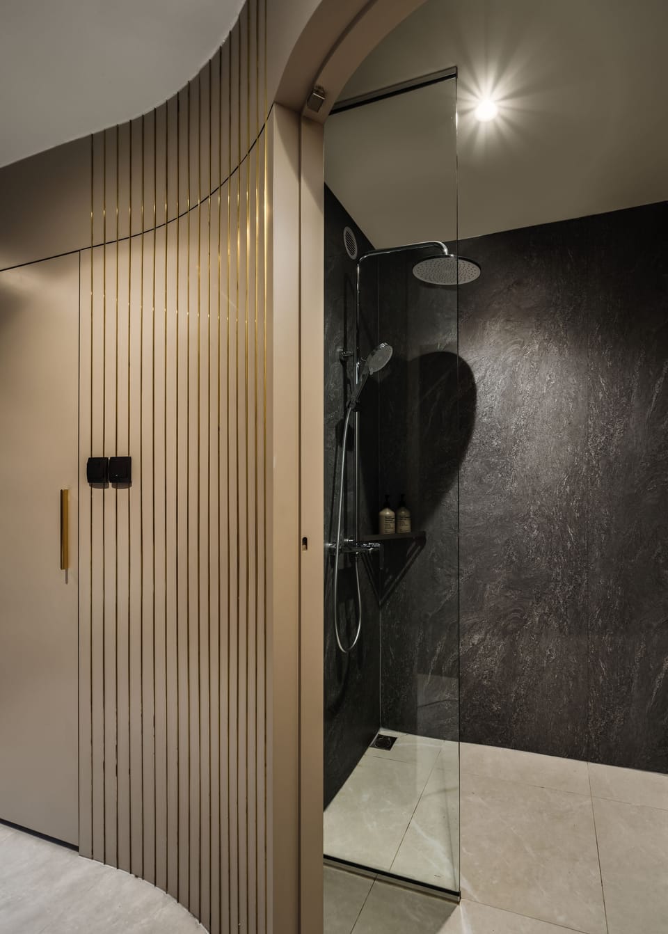 Separate tub and shower, rainfall showerhead, free toiletries