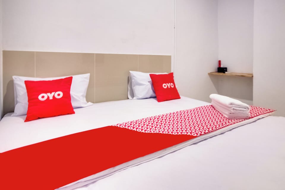 Standard Double Room | Laptop workspace, WiFi (free), bed sheets