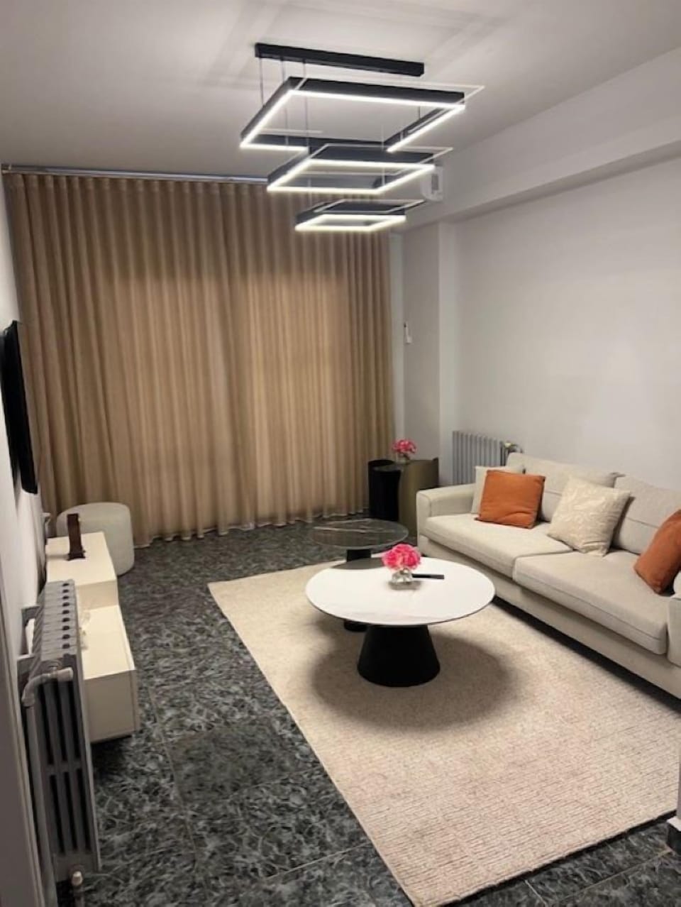 Superior Suite, 1 Bedroom, Smoking, Lake View | Living area
