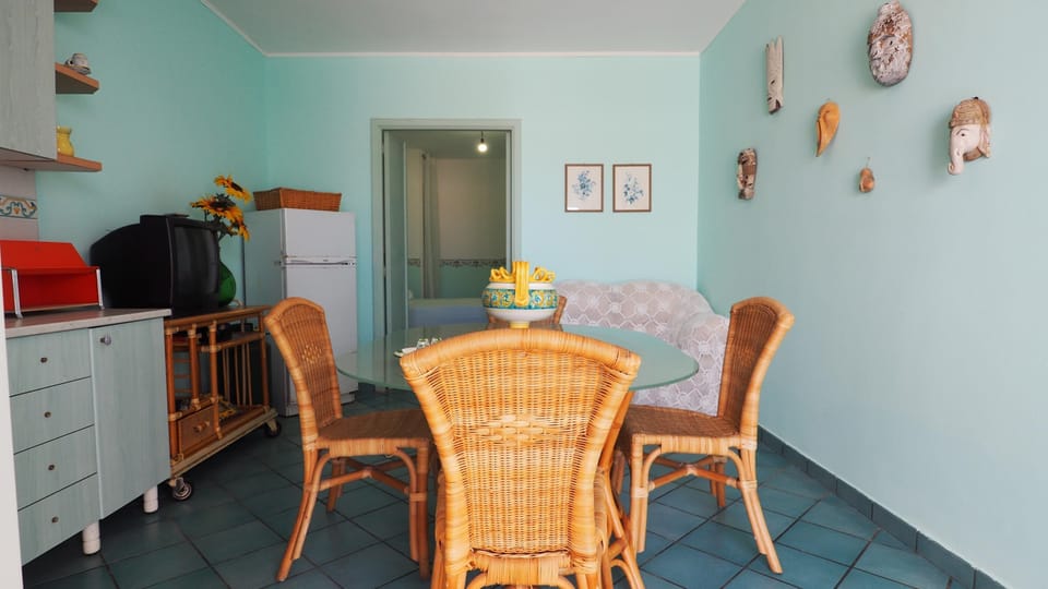 Apartment | Dining room