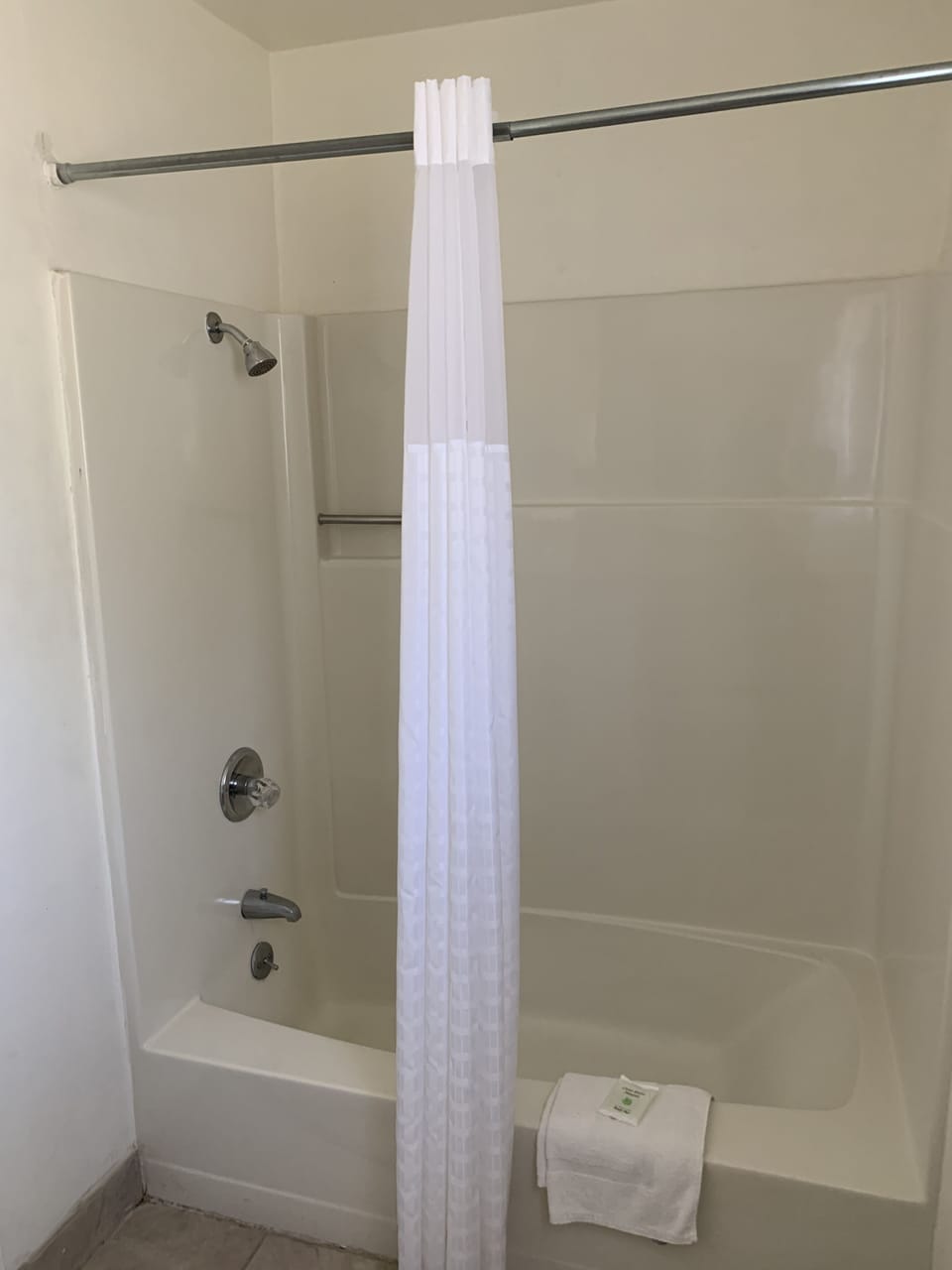 Standard Room, 2 Queen Beds | Bathroom shower