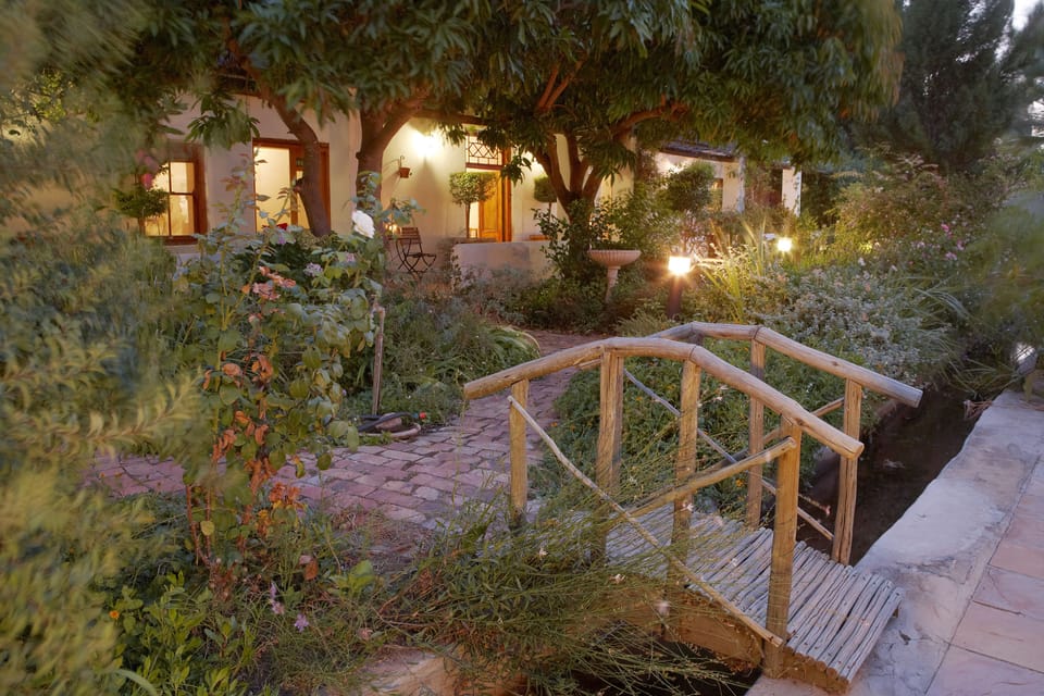 Historical Longhouse Garden Rooms | Free WiFi, wheelchair access