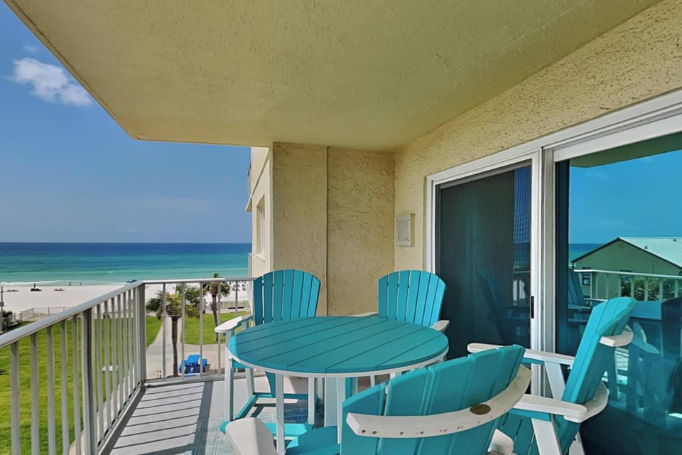 Condo, Multiple Beds, Balcony, Ocean View (#424 - No Pets) | Property grounds