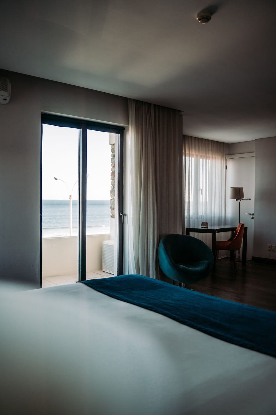Standard Triple Room | Minibar, in-room safe, desk, soundproofing