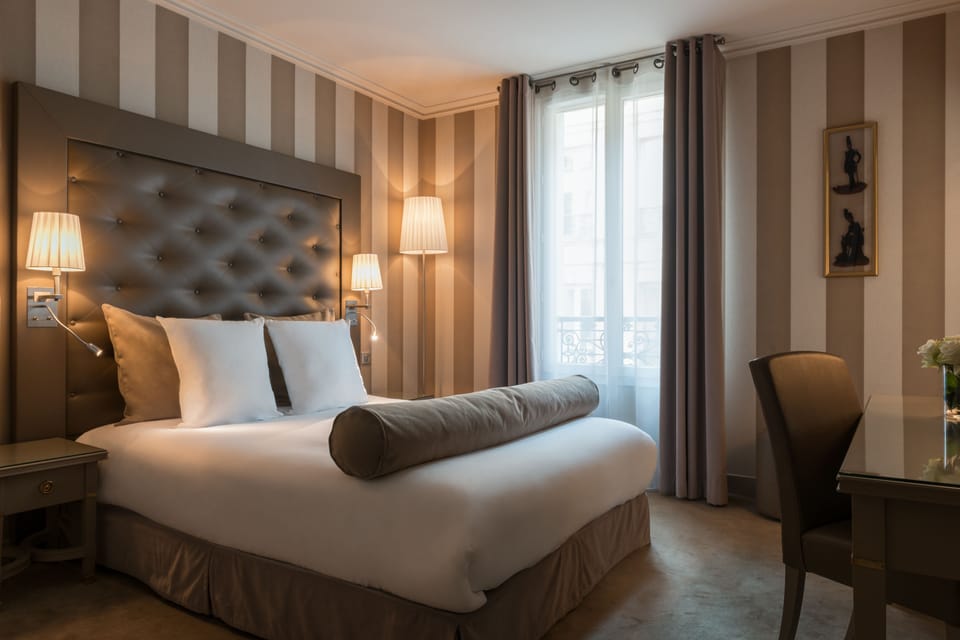 Deluxe Room | Premium bedding, minibar, in-room safe, desk