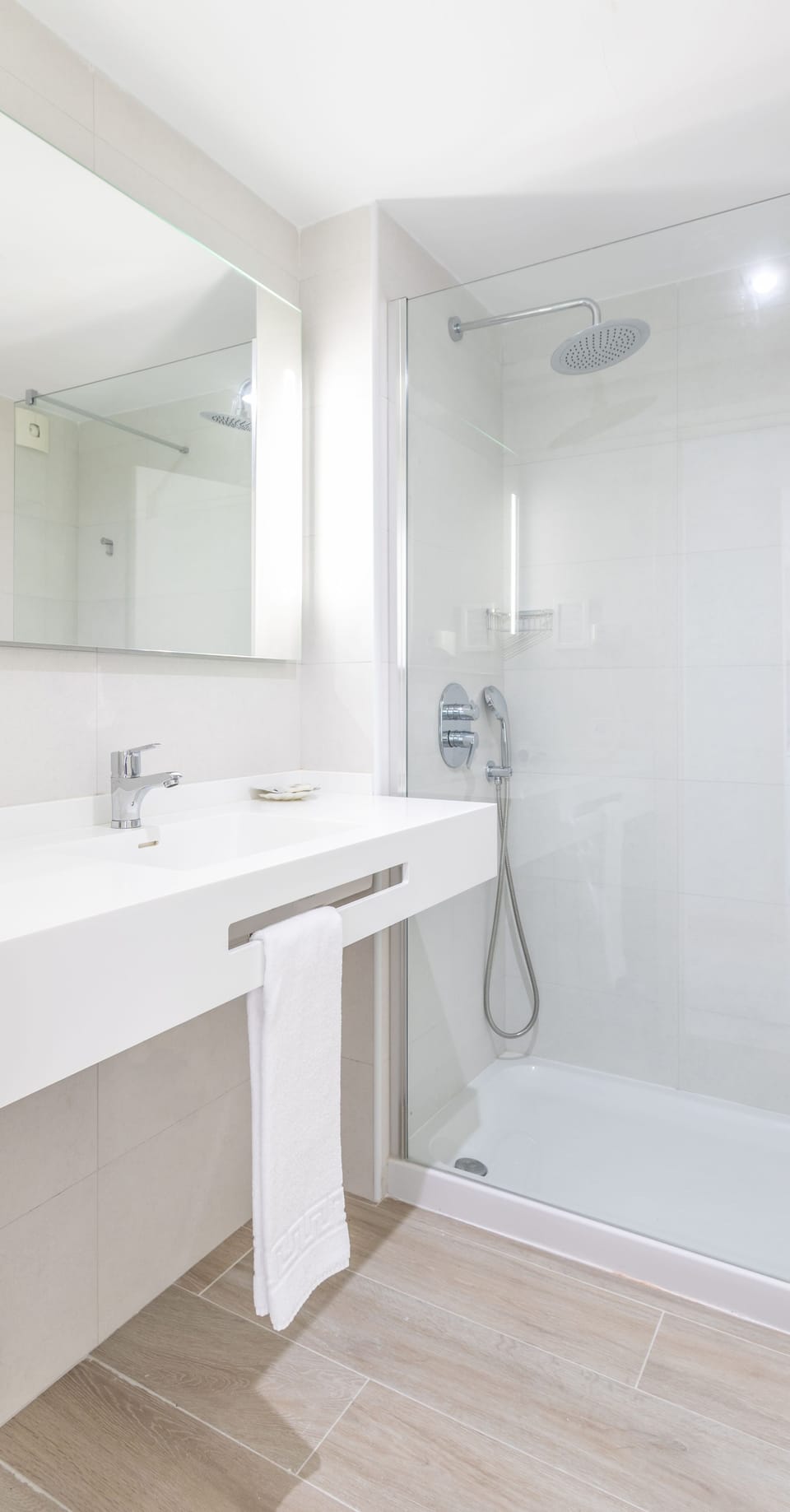 Bathroom shower