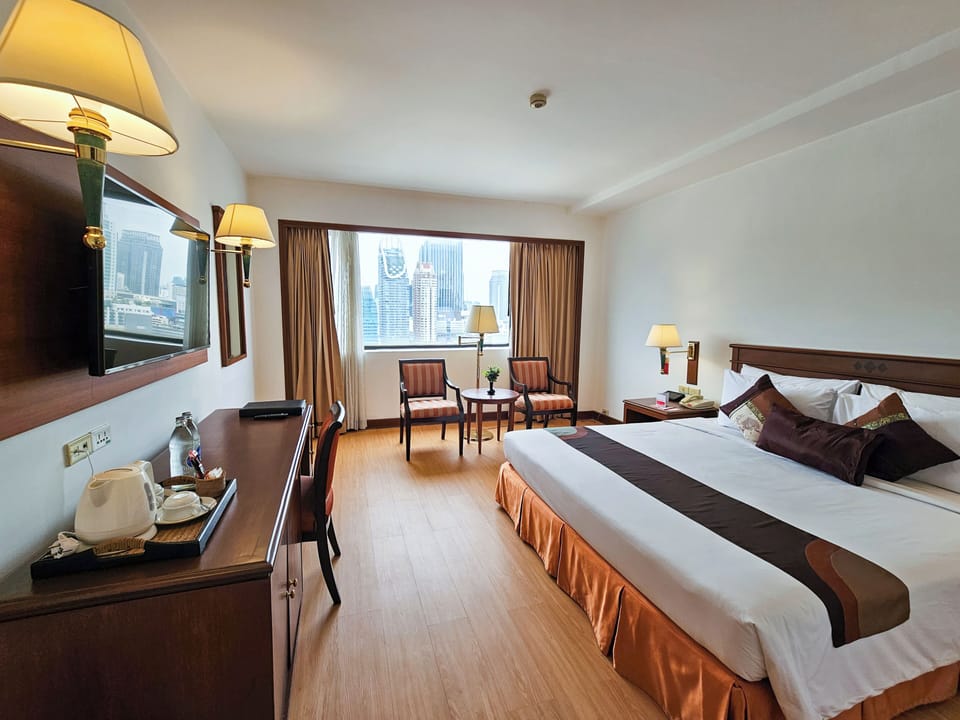 Family Suite, 2 Bedrooms | Minibar, in-room safe, desk, blackout drapes