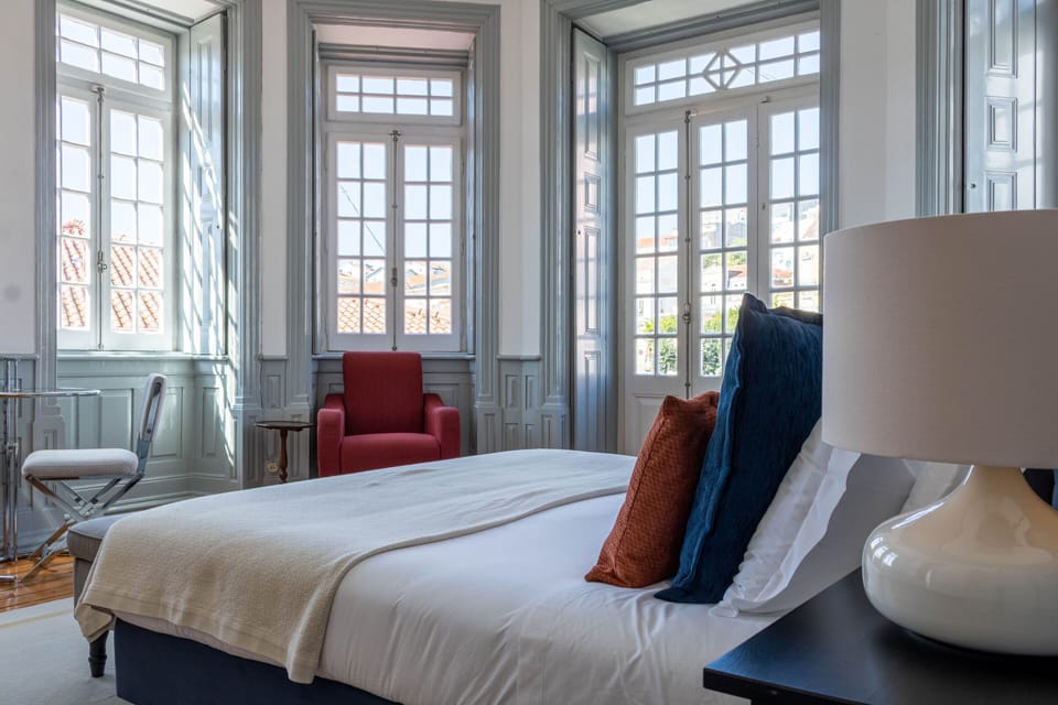 Suite | Individually decorated, individually furnished, free WiFi, bed sheets