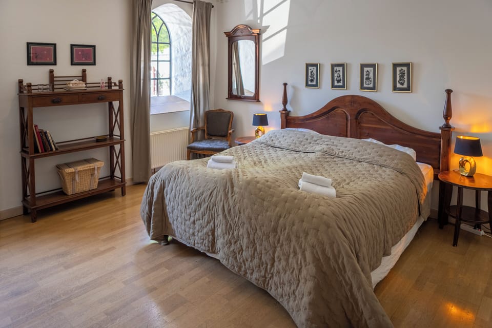 Apartment, 2 Bedrooms, Private Bathroom | Individually decorated, individually furnished, free WiFi, bed sheets