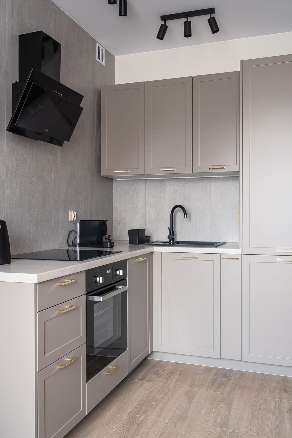 Comfort Apartment | Private kitchenette | Fridge, stovetop, espresso maker, coffee/tea maker