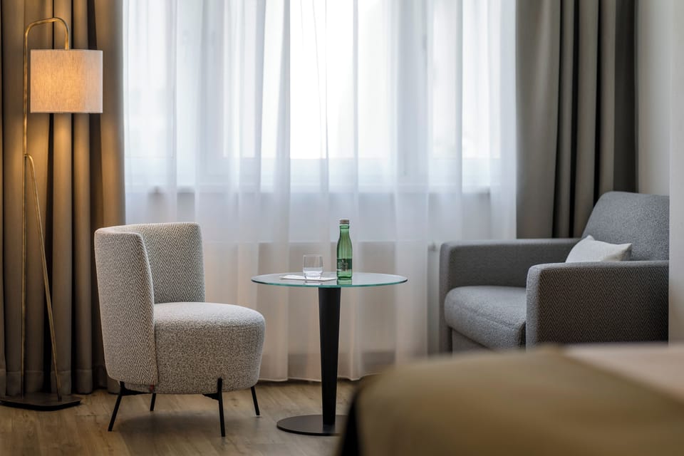 Premium Doppelzimmer | Hypo-allergenic bedding, minibar, in-room safe, desk