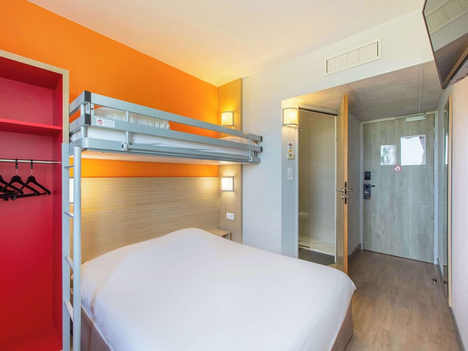 Standard Room, Multiple Beds | Premium bedding, desk, soundproofing, iron/ironing board