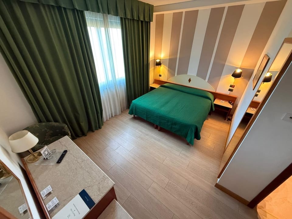 In-room safe, desk, blackout drapes, soundproofing
