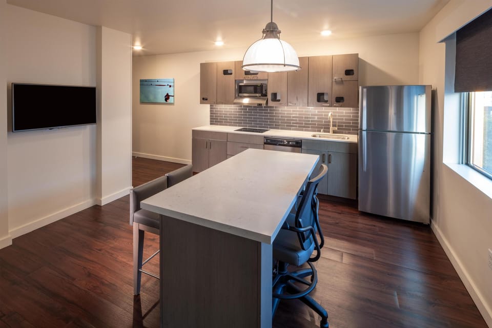 Fridge, microwave, coffee/tea maker