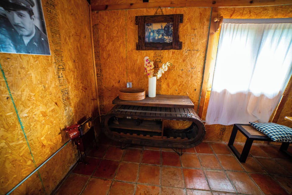 Family Cabin | Living area