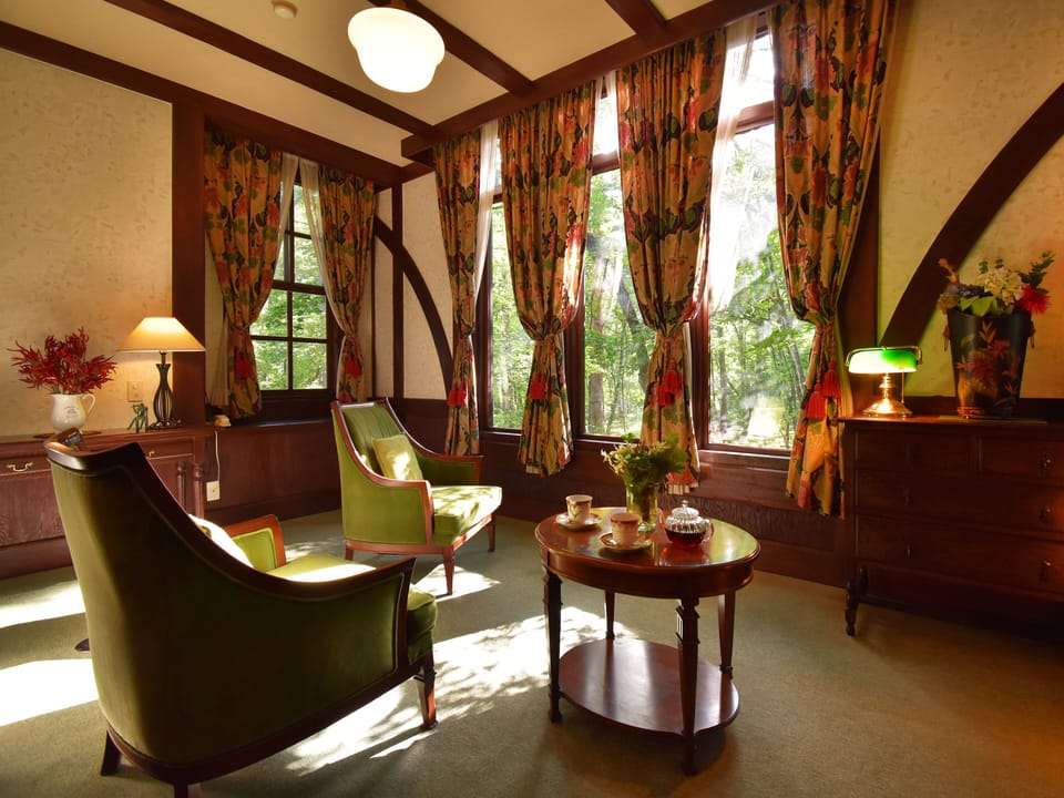 Deluxe Twin Room, Non Smoking | Desk, cribs/infant beds, free WiFi, bed sheets