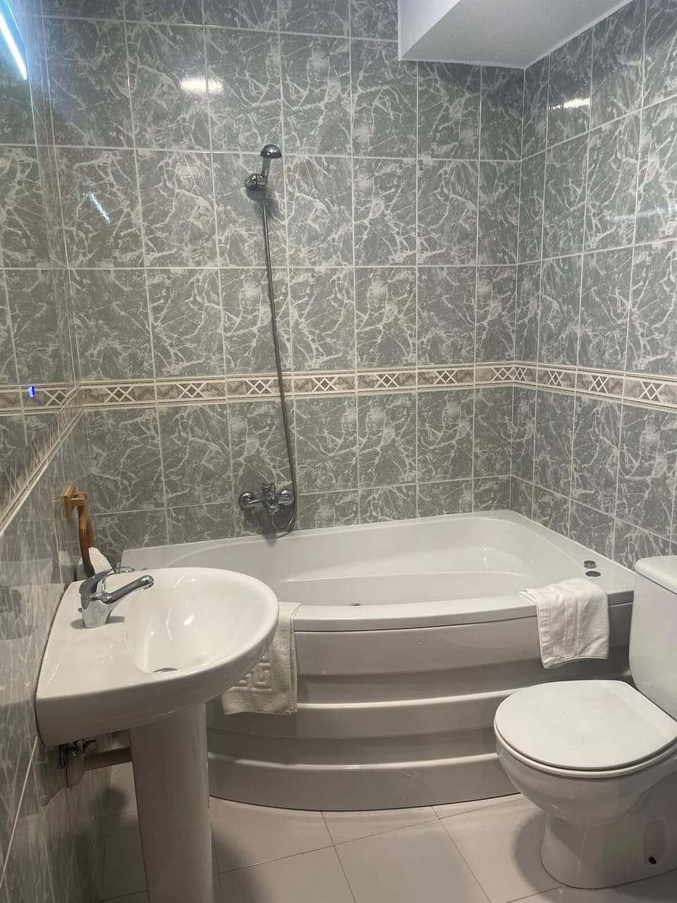 Towels, soap, shampoo, toilet paper