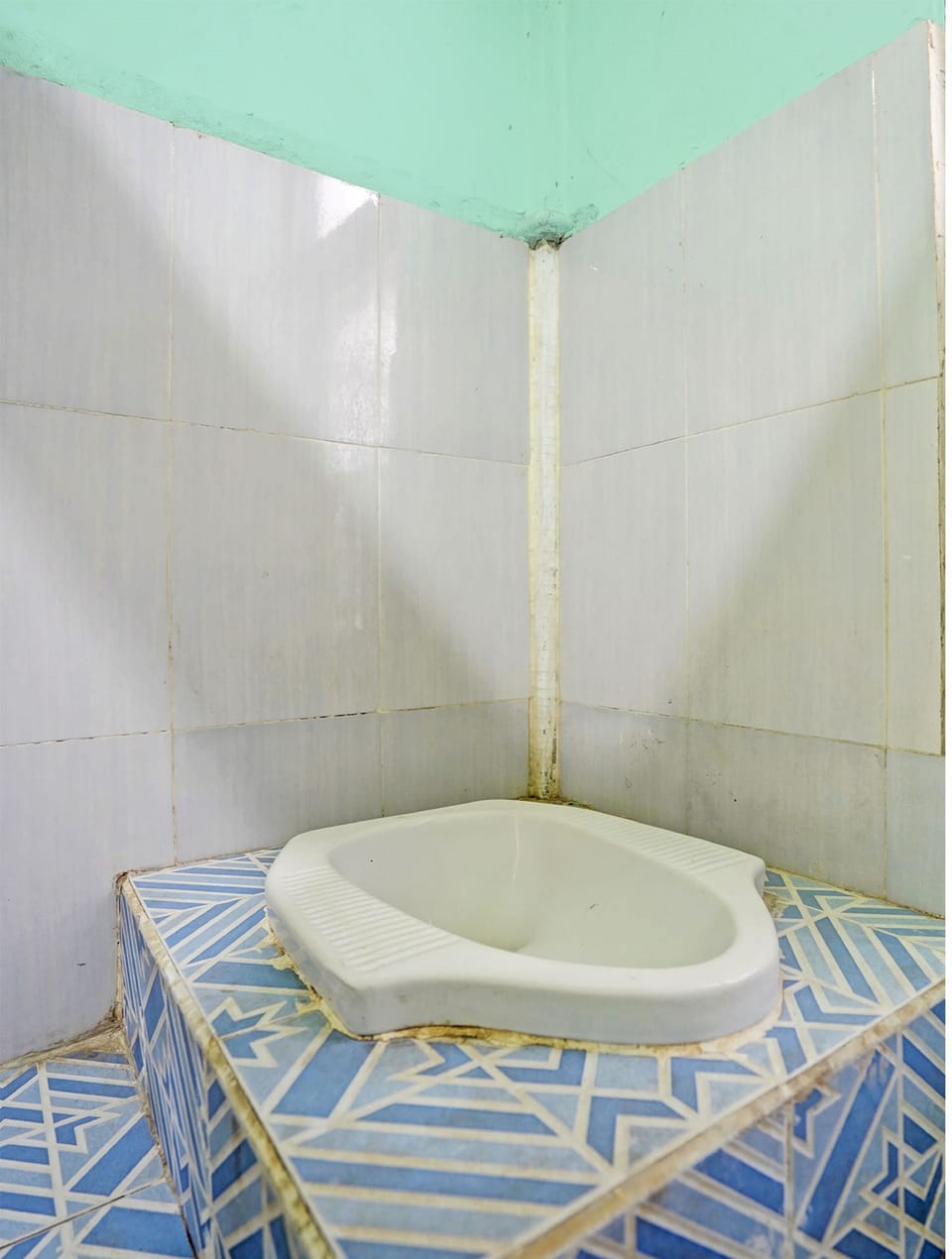 Economy Double Room | Bathroom | Shower, towels