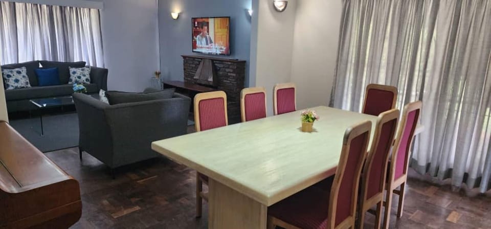 Lovely 3 bed in Mount Pleasant - 2153 Apartment in Harare