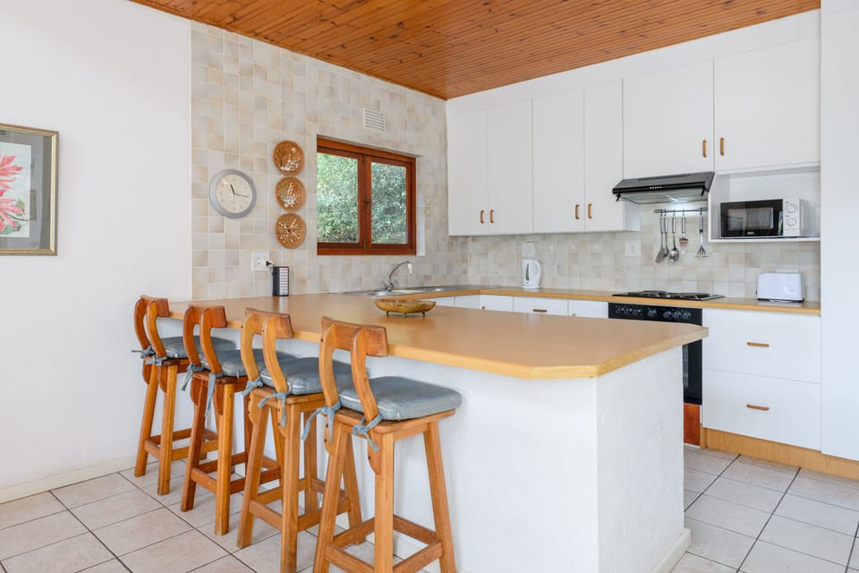 Standard Villa | Private kitchen | Highchair