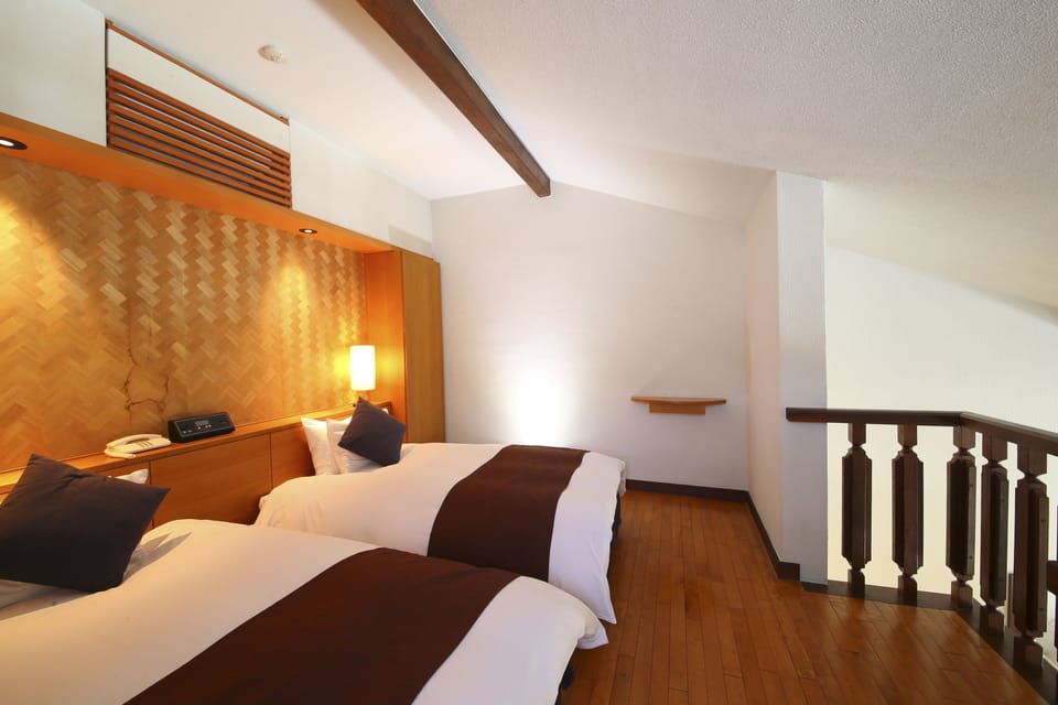 Standard Duplex, Non Smoking | In-room safe, desk, cribs/infant beds, rollaway beds