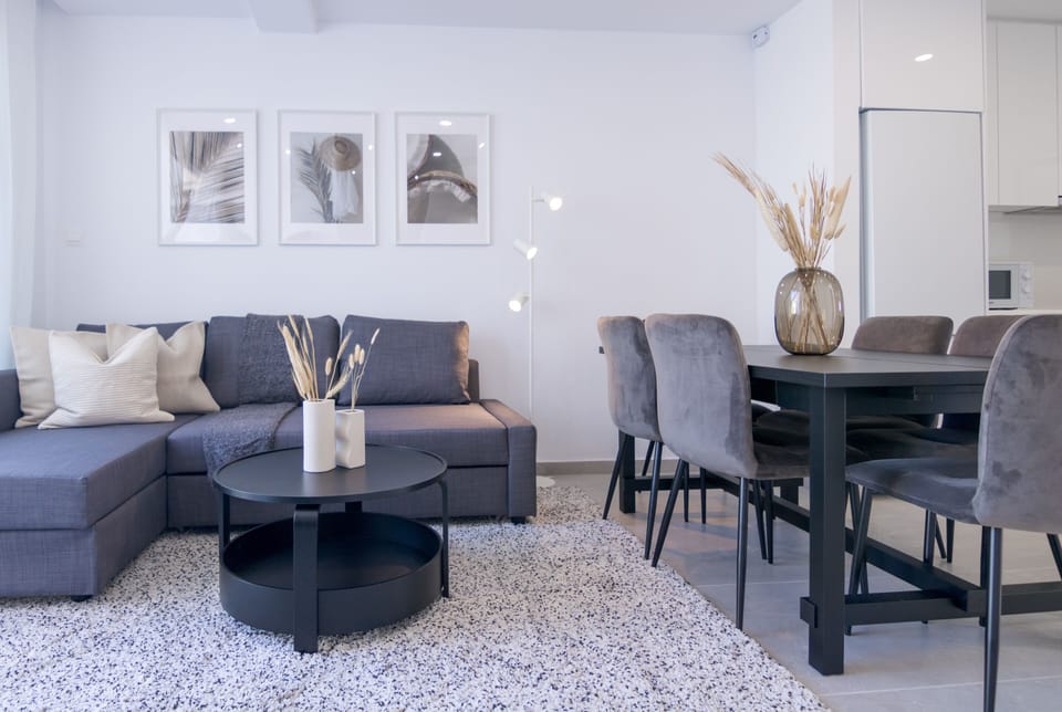 Luxury Apartment | In-room safe, soundproofing, free WiFi, bed sheets