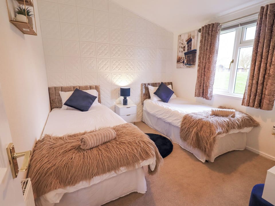 3 bedrooms, individually decorated, individually furnished, free WiFi