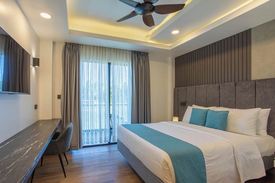 Superior Family Room | In-room safe, desk, blackout drapes, iron/ironing board