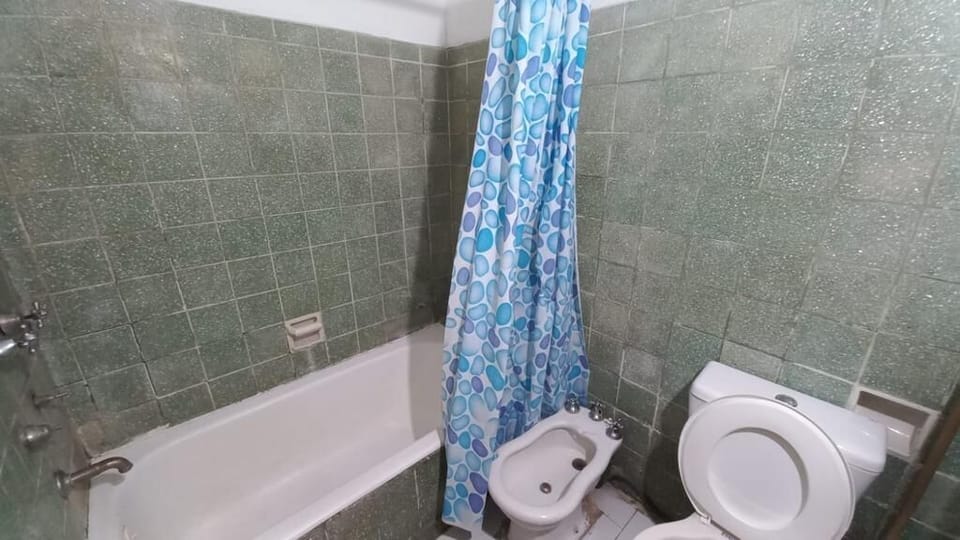 Standard Quadruple Room | Bathroom | Rainfall showerhead, bidet, towels, soap
