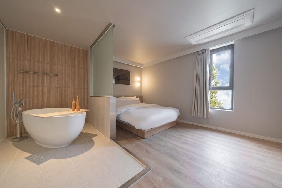 Dinng SPA | Premium bedding, free WiFi, bed sheets
