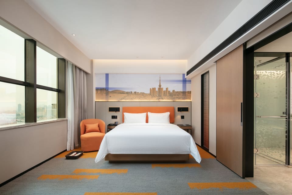 Luxury Single Room | Premium bedding, minibar, in-room safe, desk