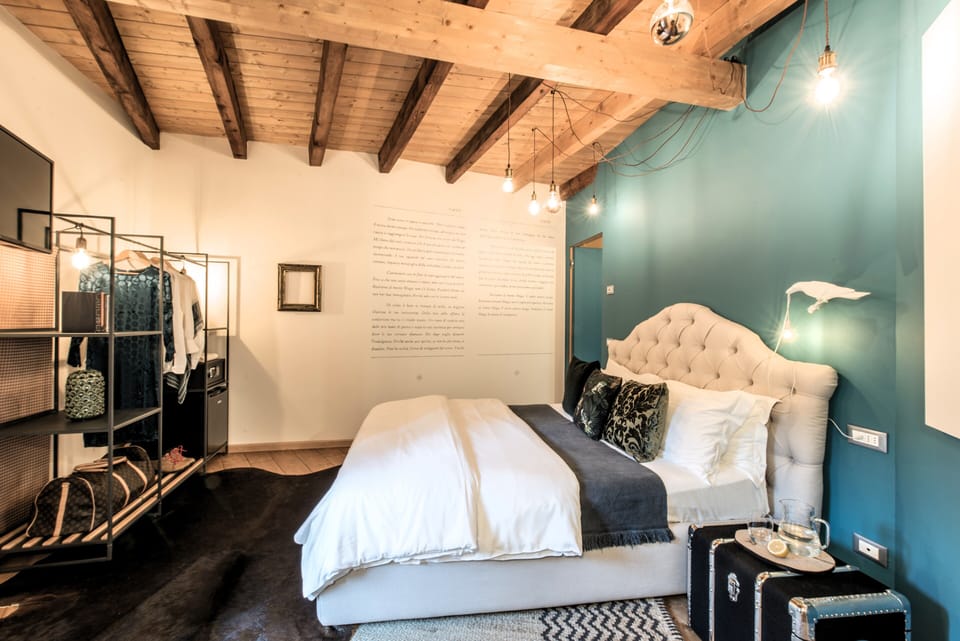 Design Double Room | Down comforters, WiFi (free), bed sheets