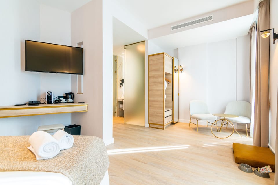 Superior Double Room | Premium bedding, down comforters, in-room safe, desk