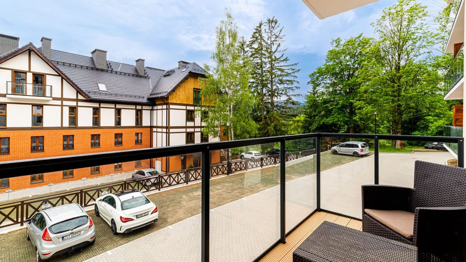 Studio Suite (4) | Balcony view