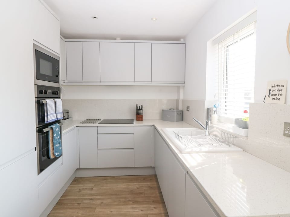 Fridge, dishwasher, electric kettle, toaster