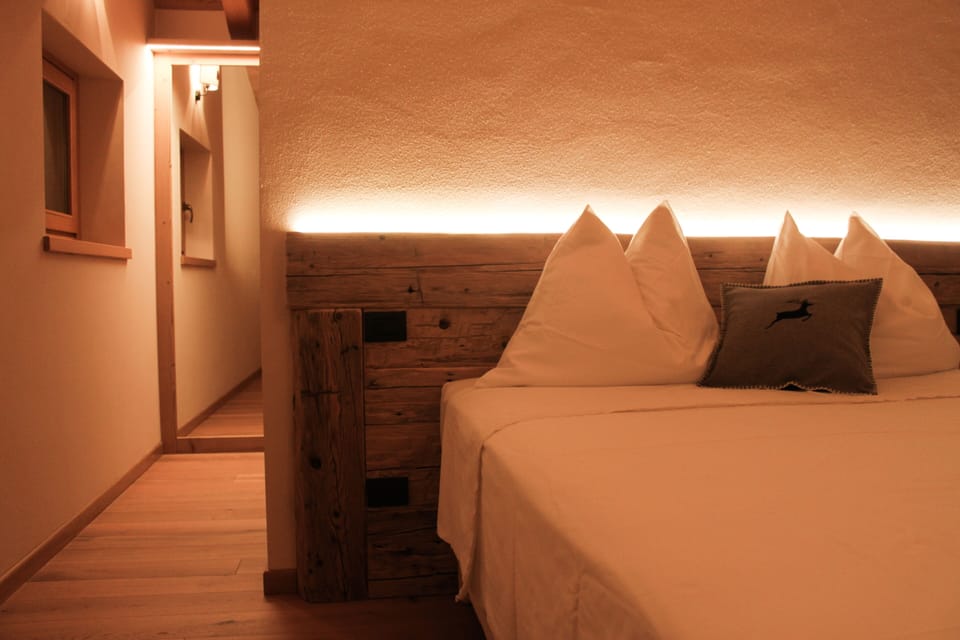 Deluxe Double Room | Premium bedding, down comforters, individually furnished, desk