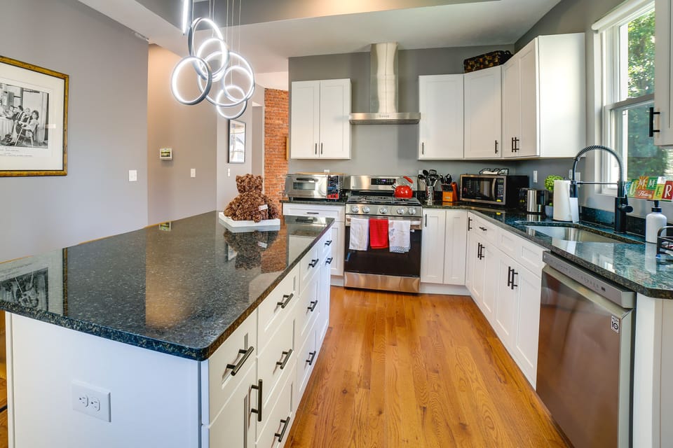 House (4 Bedrooms) | Interior