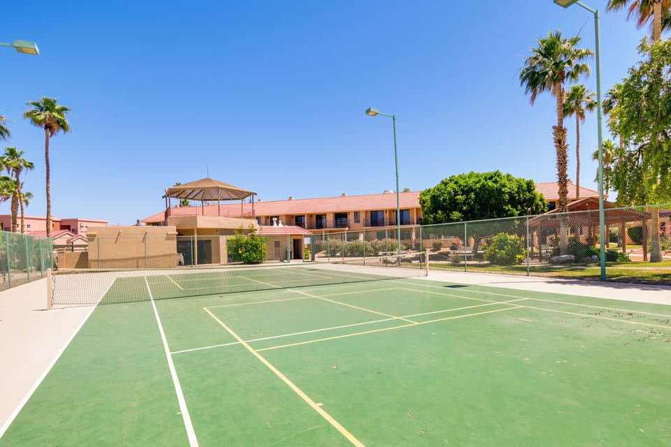 Walk to Rotary Park: Lake Havasu City Condo Apartment in Lake Havasu City