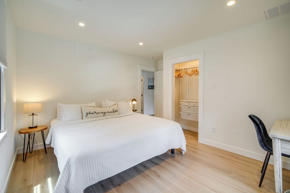 Beautiful Cape May Cottage: Walk to Beach & Mall! Cottage in Cape May