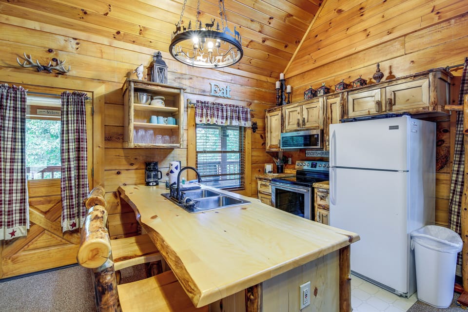 House (2 Bedrooms) | Interior
