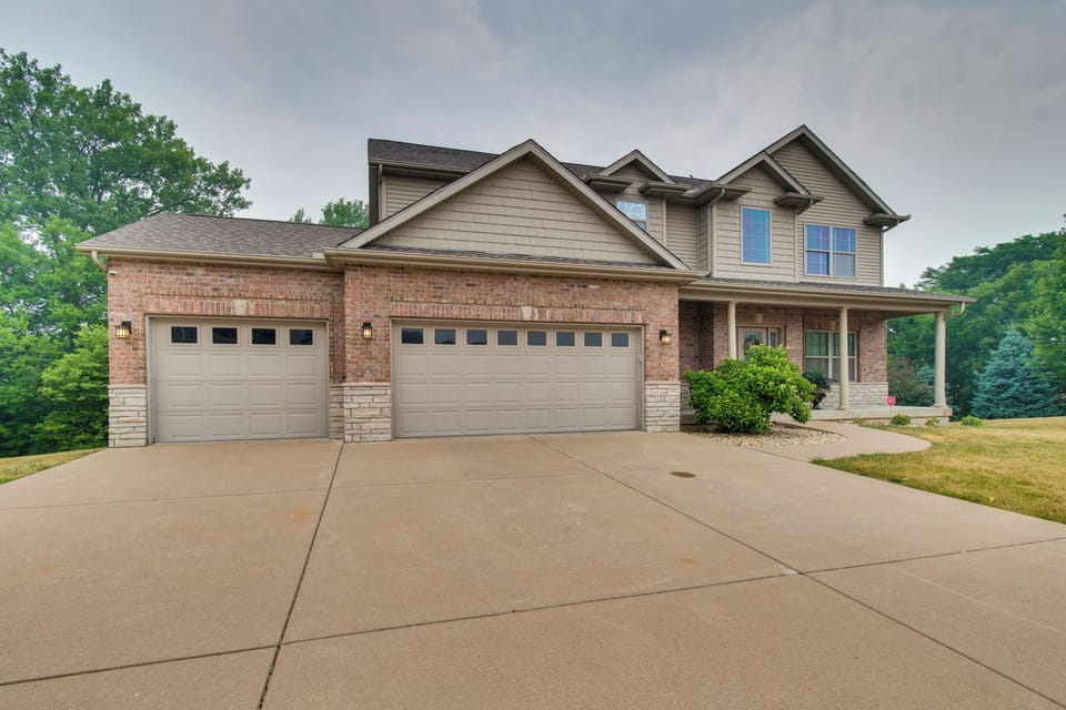 House (5 Bedrooms) | Front of property