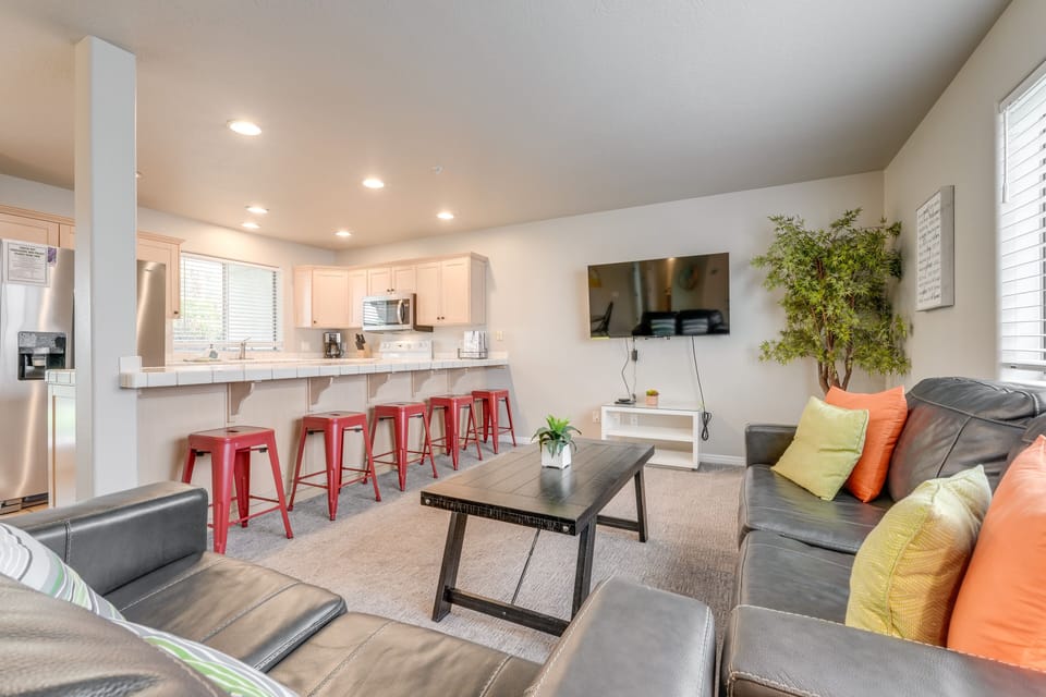 Apartment (2 Bedrooms) | Front of property