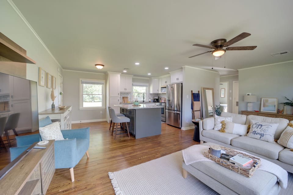 House (2 Bedrooms) | Interior