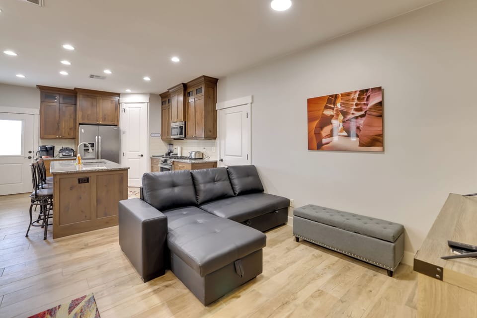 House (2 Bedrooms) | Interior